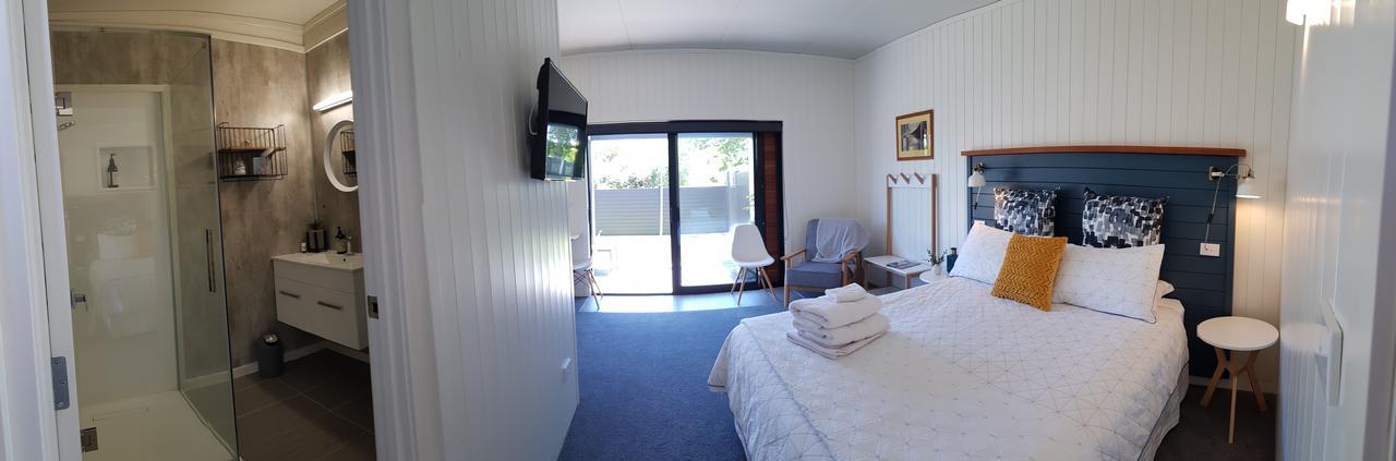 Bed and Breakfast Admiral Waters Cooks Beach Exterior foto