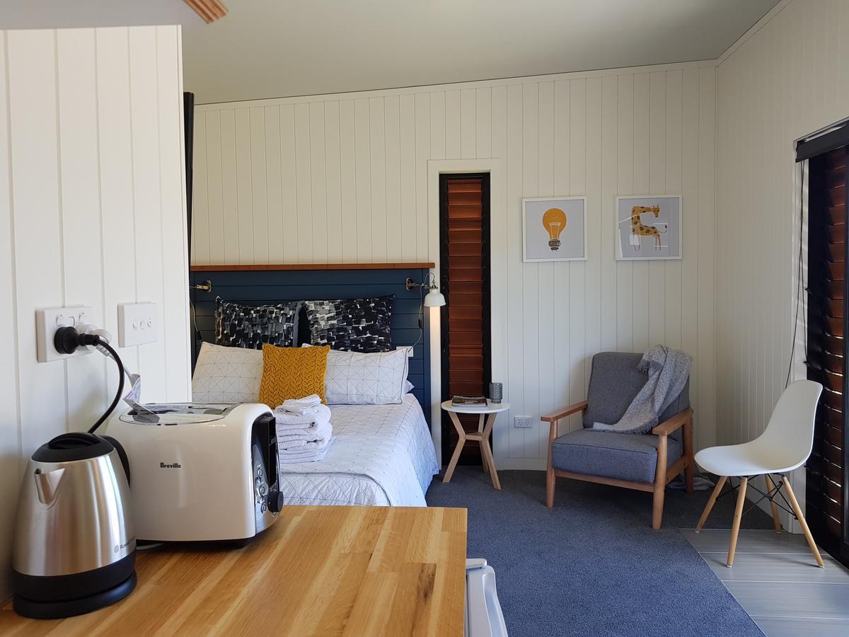 Bed and Breakfast Admiral Waters Cooks Beach Exterior foto